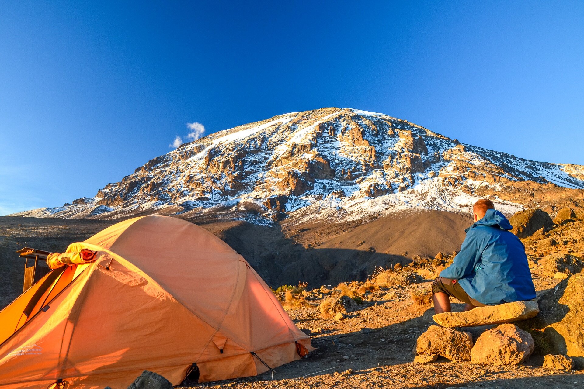 immagine di copertina per Salita al Kilimanjaro: la Machame Route